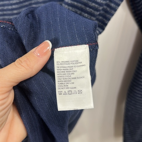 Tommy Bahama Men’s Stinson Stripe Hoodie color is ocean deep. Size medium. NWT. - Picture 10 of 11